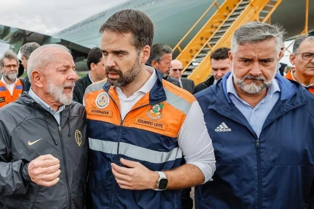 “Todo mundo que perdeu a casa, vai ter sua casinha”: Lula promete garantir moradia para quem perdeu casa no RS