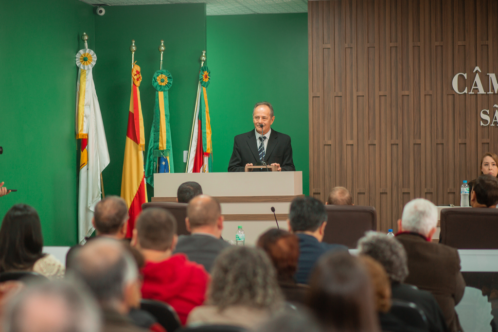 Ascom da Câmara de Vereadores de São Francisco de Assis - Cortelini em seu discurso de posse.