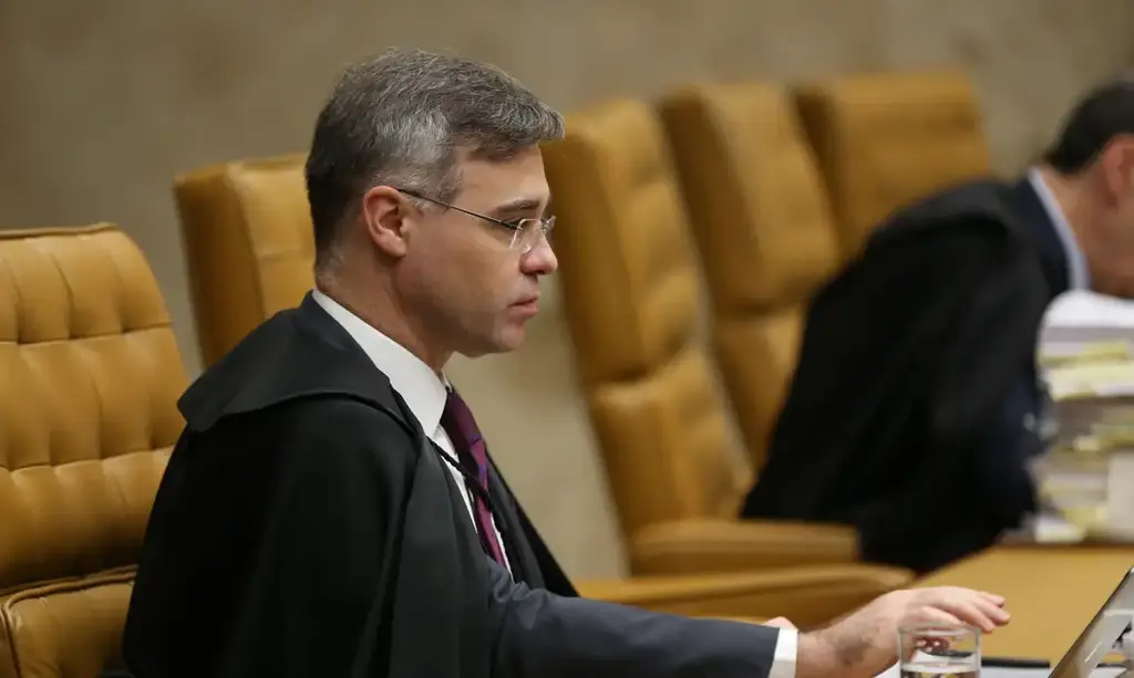 Ministro do STF André Mendonça é eleito para o TSE