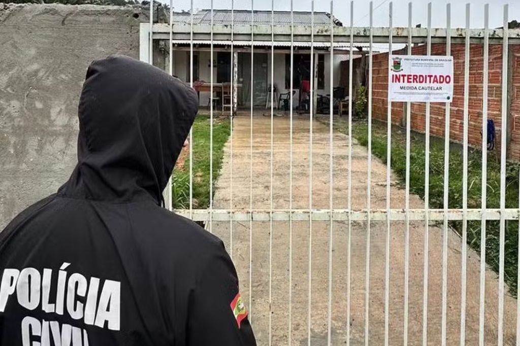  - asa onde vítimas estavam foi interditada em Araquari, no Norte de Santa Catarina — Foto: Polícia Civil/Divulgação