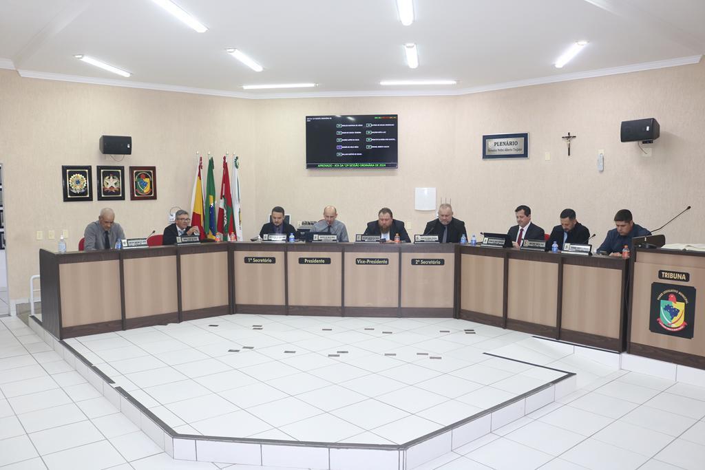 CÂMARA DE VEREADORES DE SANTA ROSA DO SUL APROVA PROJETOS PARA USO DE IMÓVEL PERTENCENTE A DIOCESE DE CRICIÚMA