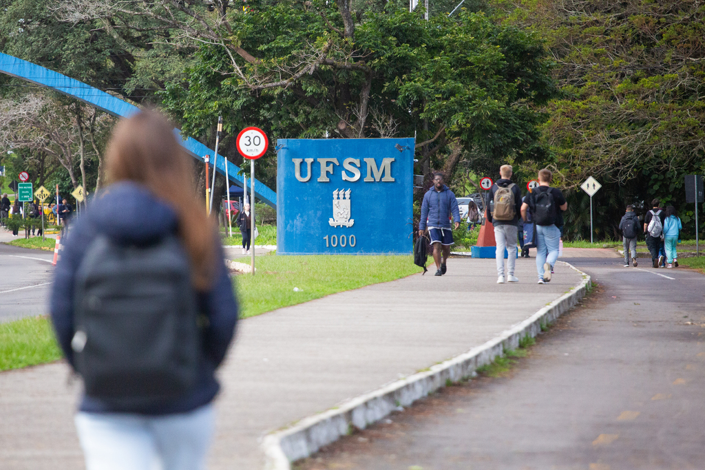 Turmas incompletas e outras sem aula no retorno da UFSM em Santa Maria
