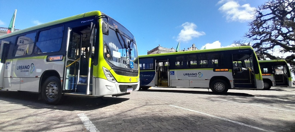 Foto: Richard Furtado - PMRG - DP - Algumas linhas foram suspensas em Rio Grande