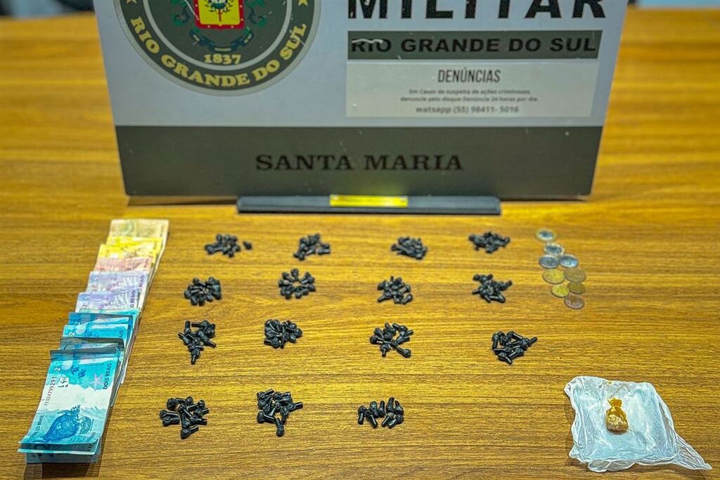 Adolescente é apreendida com mais de 140 porções de cocaína em Santa Maria