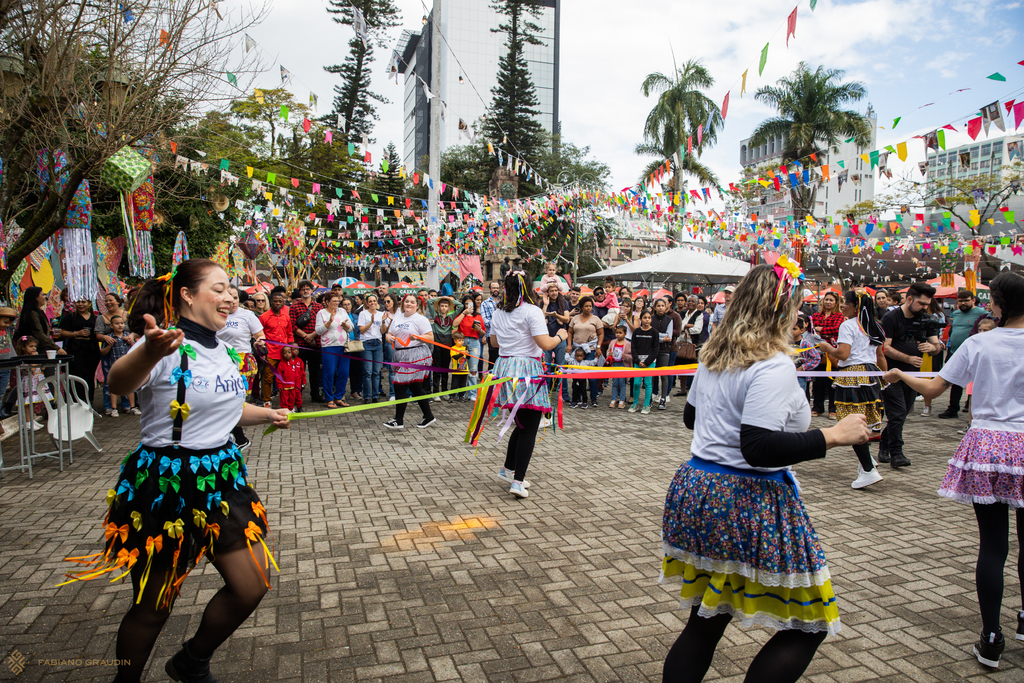 Festa Junina de Joinville abre inscrições para concurso de quadrilha