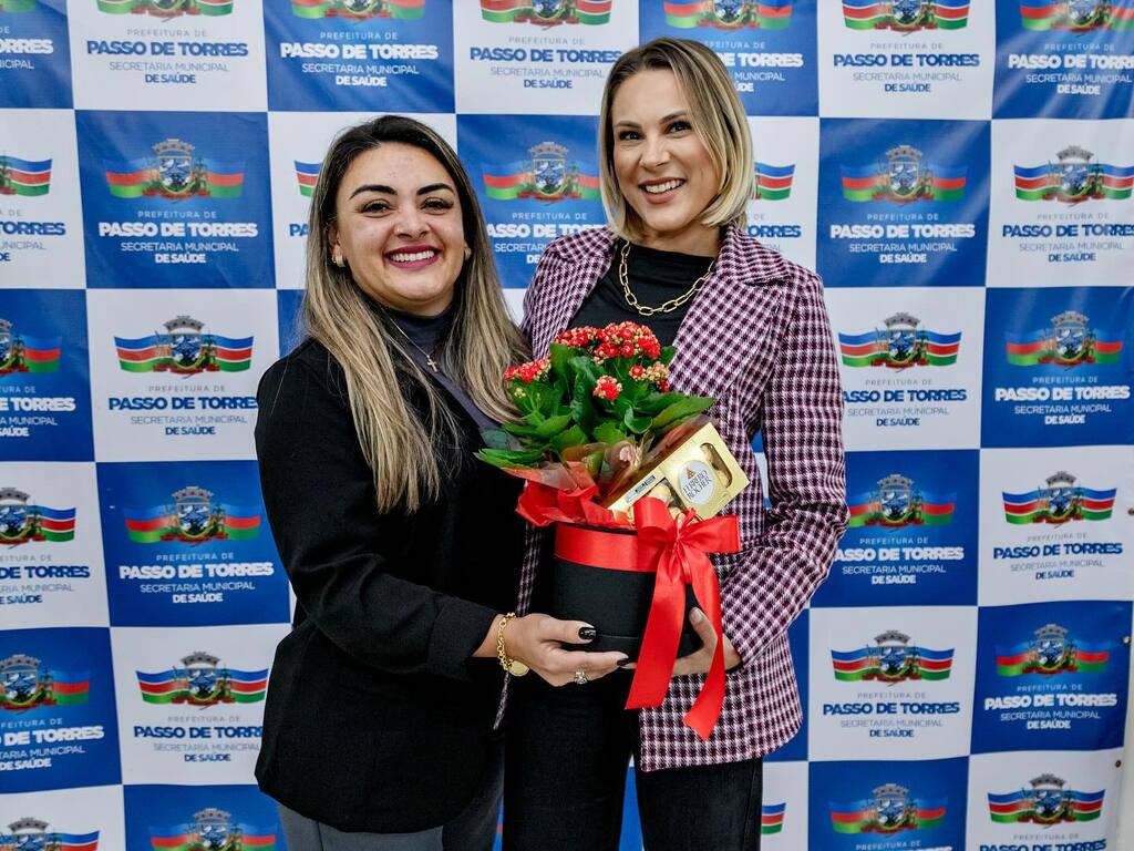 SECRETARIA DE SAÚDE DE PASSO DE TORRES COMEMORA O MÊS DAS MÃES COM EVENTO ESPECIAL PARA AS SERVIDORAS