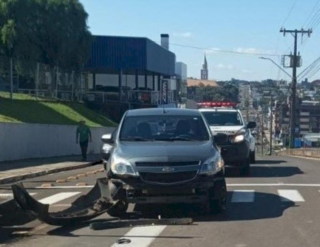 Acidente em cruzamento