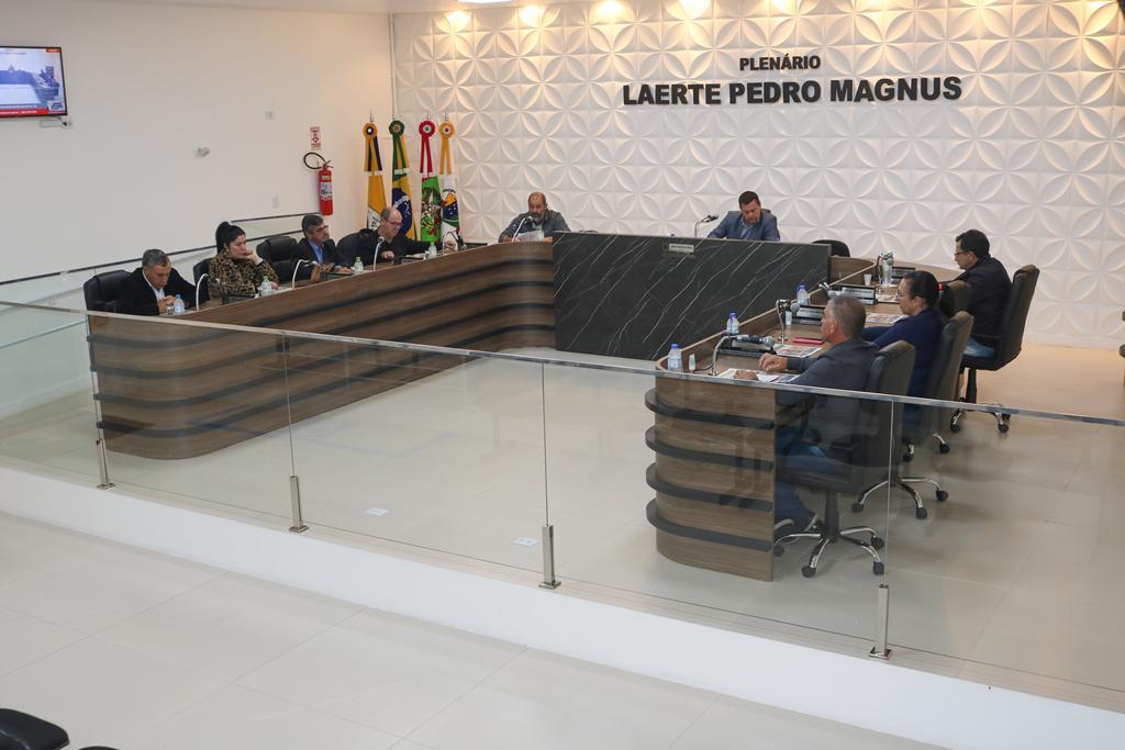 CAPITÃO DA POLÍCIA MILITAR FAZ AGRADECIMENTO NA CÂMARA DE VEREADORES DE SÃO JOÃO DO SUL
