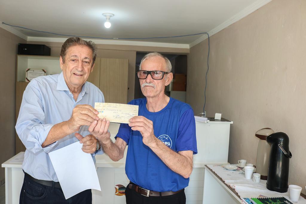 COLÔNIA DE PESCADORES Z-27 DE VILA CONCEIÇÃO RECEBE DONATIVOS DO PRESIDENTE DA FEPESC IVO DA SILVA