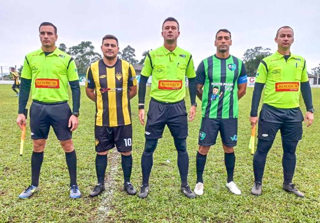 CAMPEONATO MUNICIPAL DE FUTEBOL DE SANTA ROSA DO SUL  DEFINE FINALISTAS DOMINGO (26)
