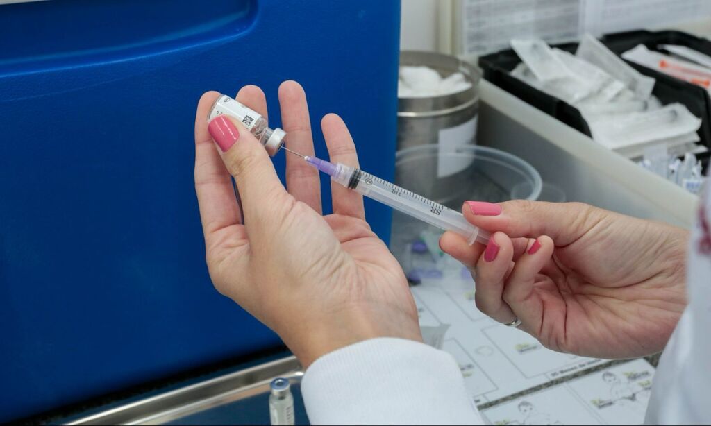 Sala de Vacinas Central de Joinville aberta neste domingo com imunização contra gripe e Dengue