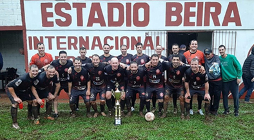 Internacional levantou a taça