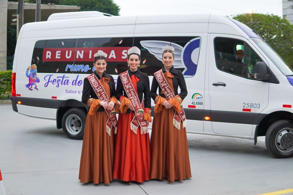 Reunidas: a transportadora oficial da realeza na Festa do Pinhão