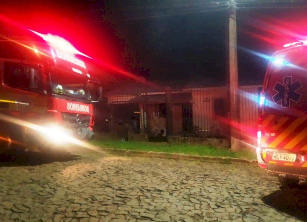 Princípio de incêndio em residência