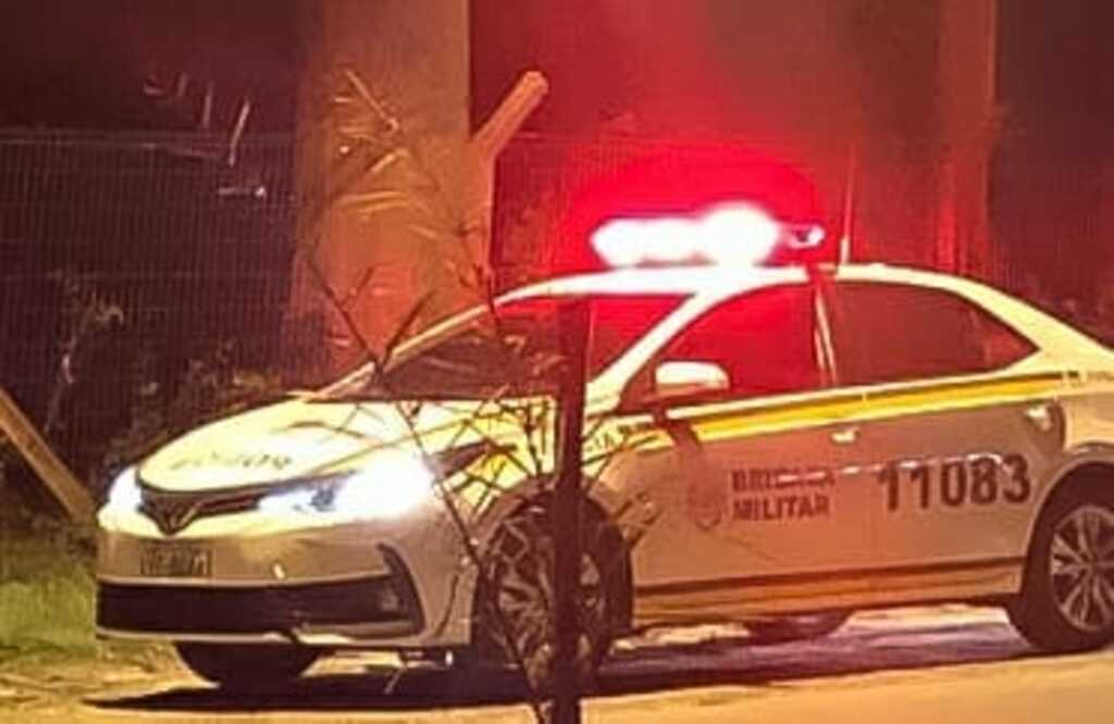 Divulgação - Viatura foi abordada pelos pais durante patrulhamento tático