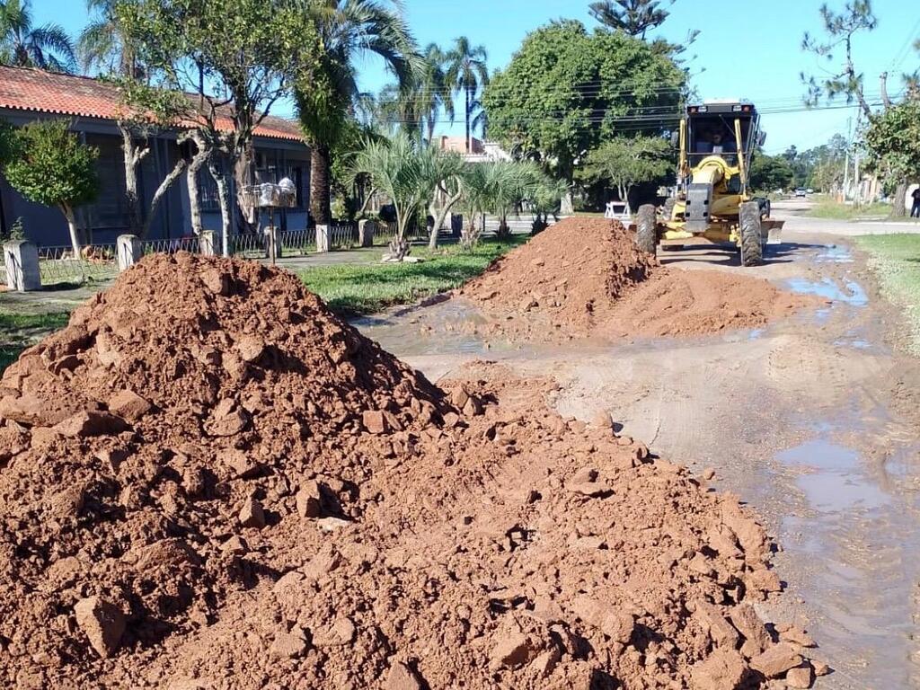 Foto: divulgação - Equipes atuam na recuperação de ruas e estradas