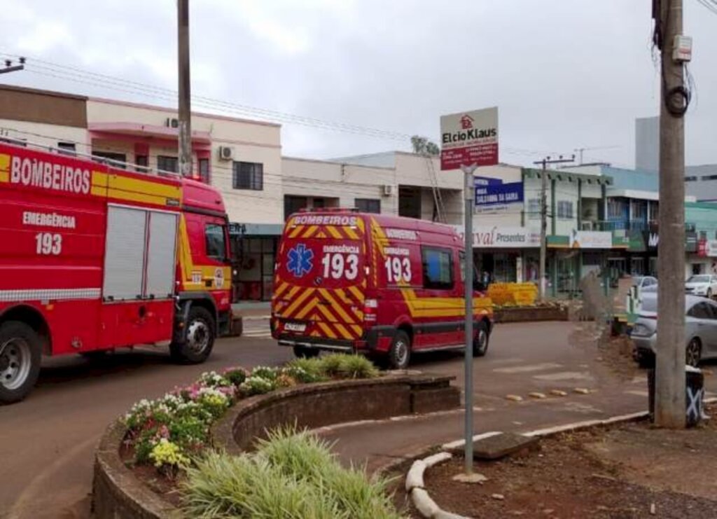 Queda provoca ferimentos em motociclista