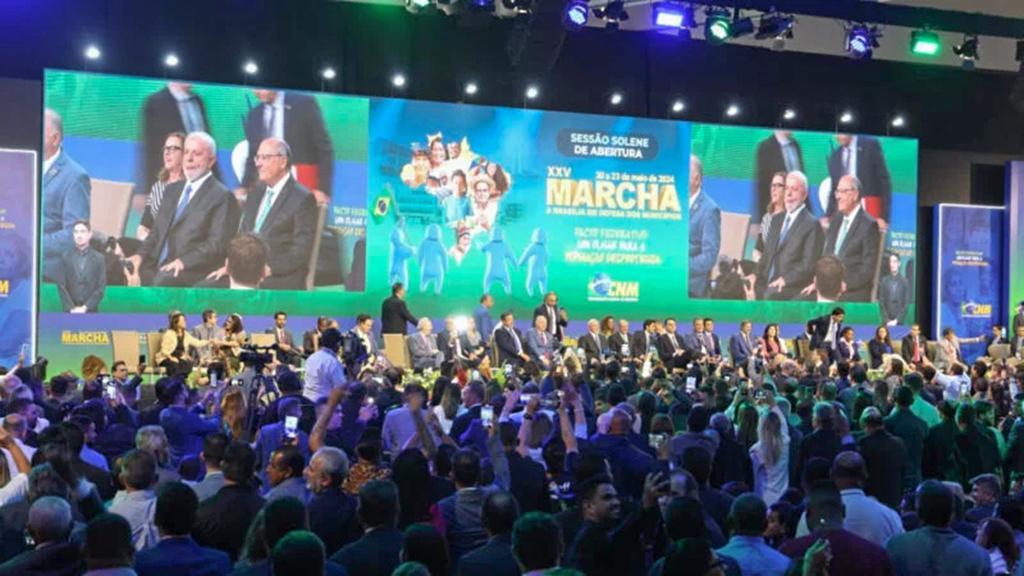 AMESC ESTEVE PRESENTE NA MARCHA  EM DEFESA DOS MUNICÍPIOS EM BRASÍLIA