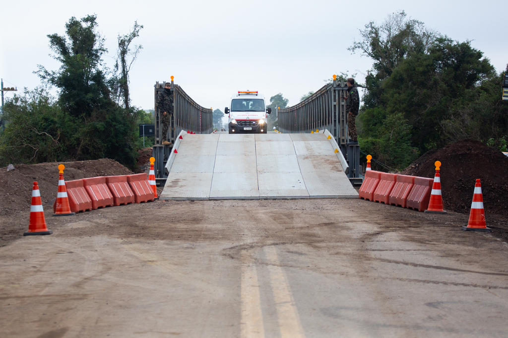 Trânsito na ponte móvel da RSC-287 em Santa Maria é liberado