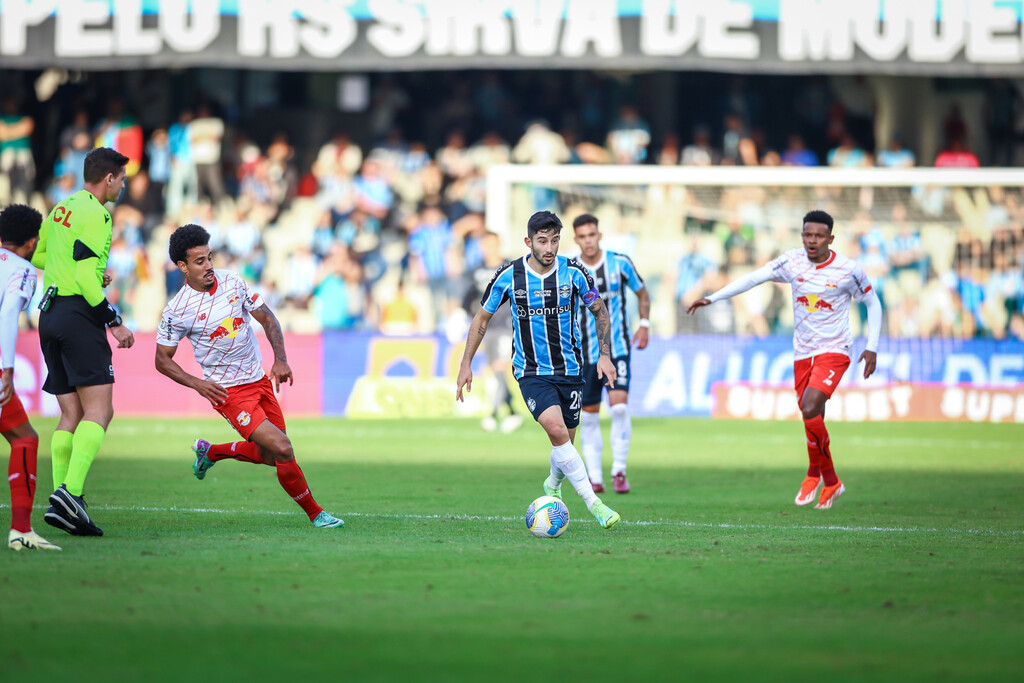 Com o time reserva, Grêmio é derrotado pelo RB Bragantino no Couto Pereira