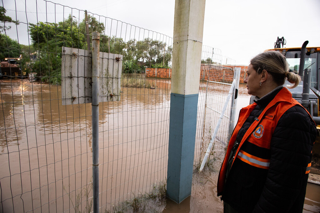 Foto: Gustavo Vara - Ascom - Paula visita casa de bombas do Laranjal