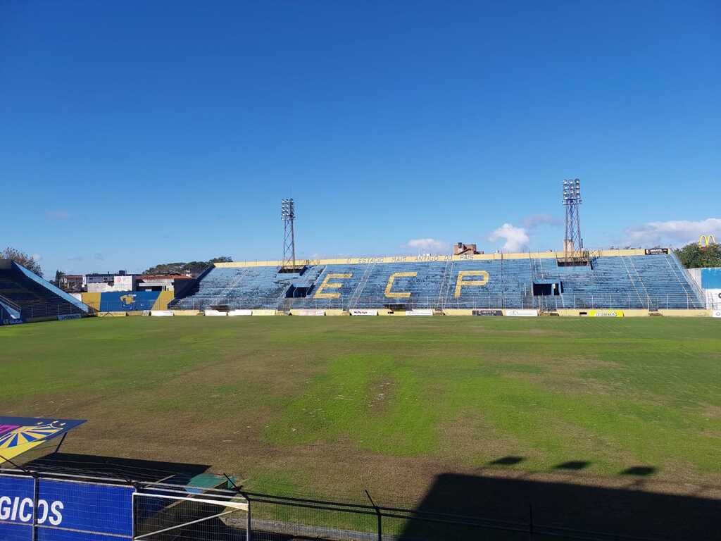 Condições climáticas prejudicam gramado da Boca do Lobo após mês sem jogos