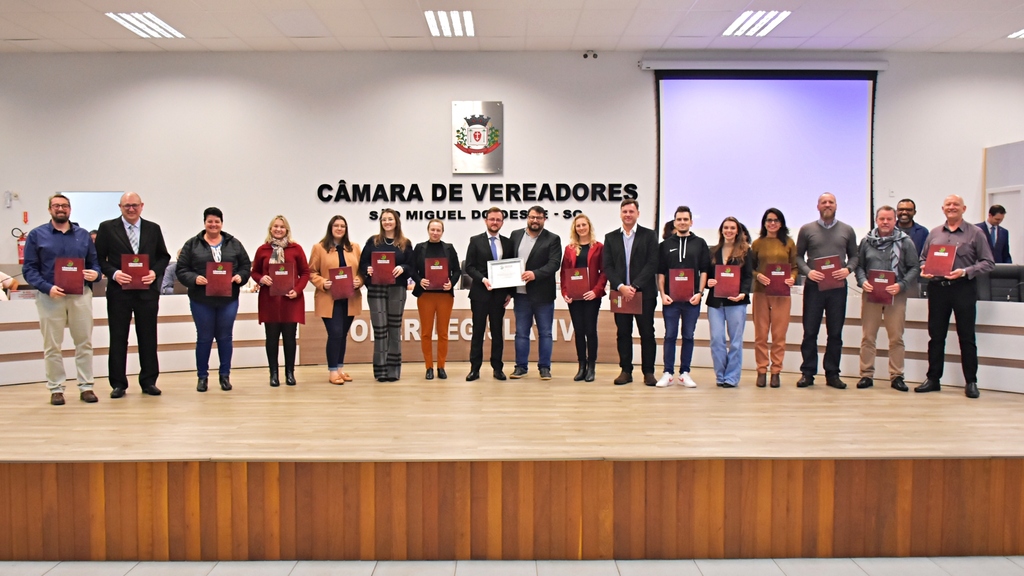 TJSC recebe homenagem pelos 65 anos da Comarca de São Miguel do Oeste