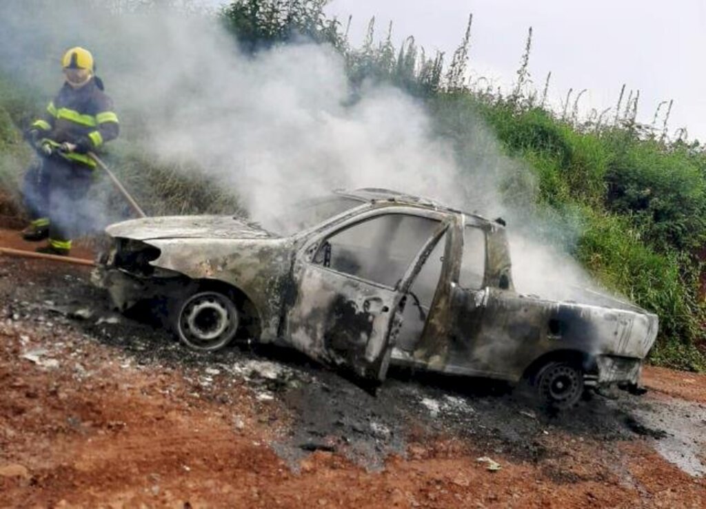 Incêndio em automóvel