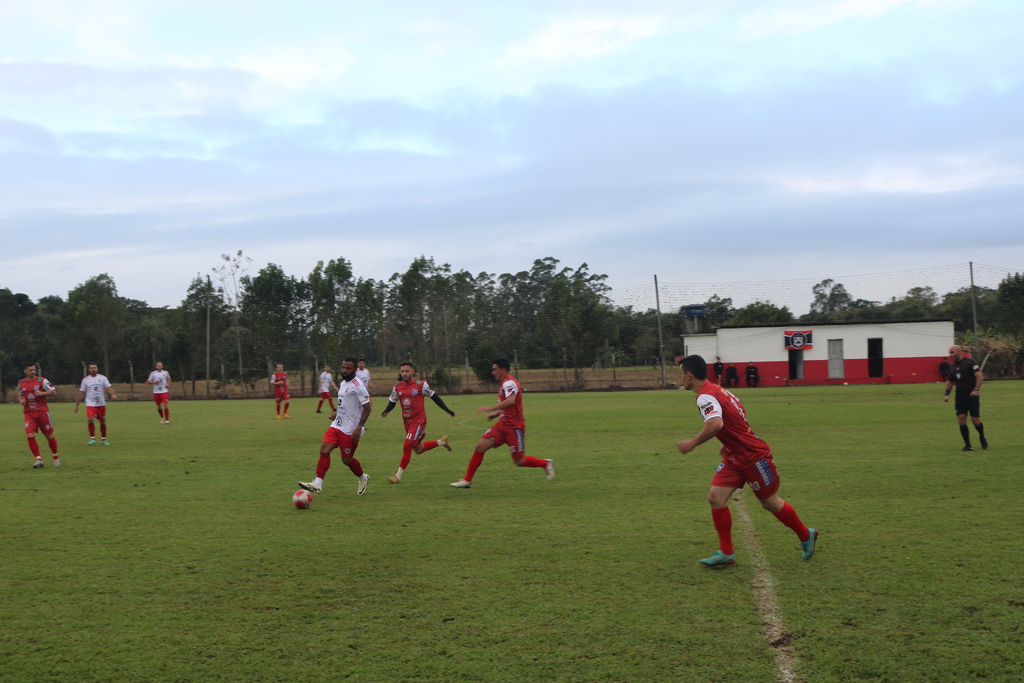 BONS JOGOS MARCARAM A SEGUNDA RODADO DO CAMPEONATO MUNICIPAL DE FUTEBOL DE SÃO JOÃO DO SUL