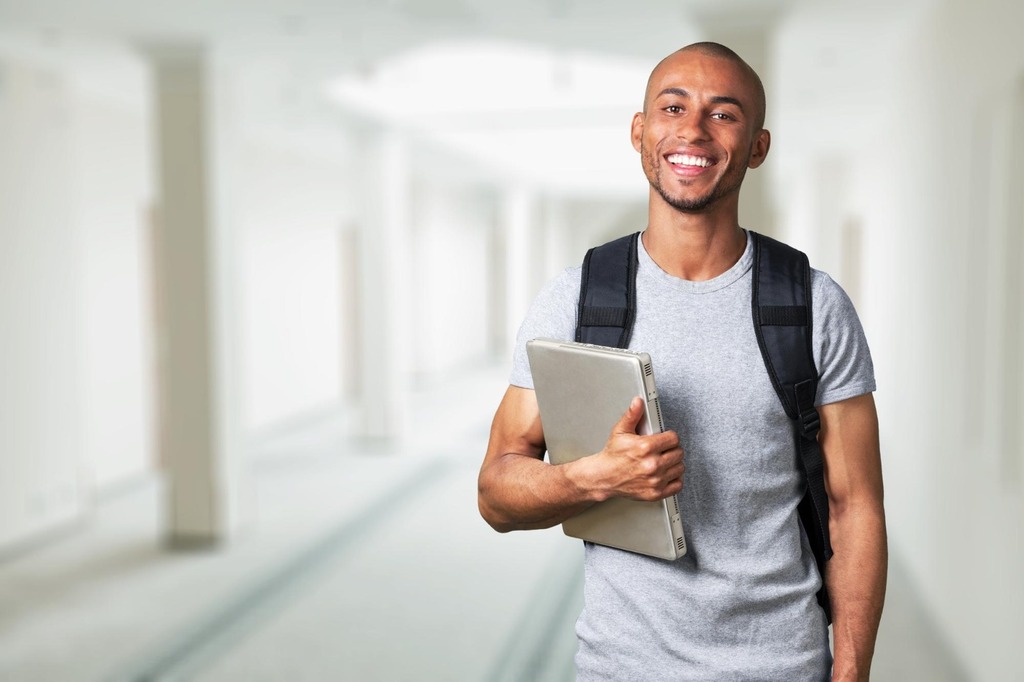 PREFEITURA DE PASSO DE TORRES OFERECE 10 BOLSAS DE ESTUDO PARA CURSO TÉCNICO