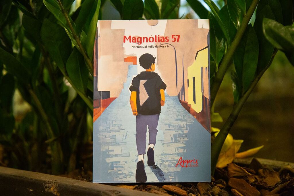 título imagem Livro Magnólias 57 retrata Santa Maria nos anos 80; ficção será lançada em 28 de junho