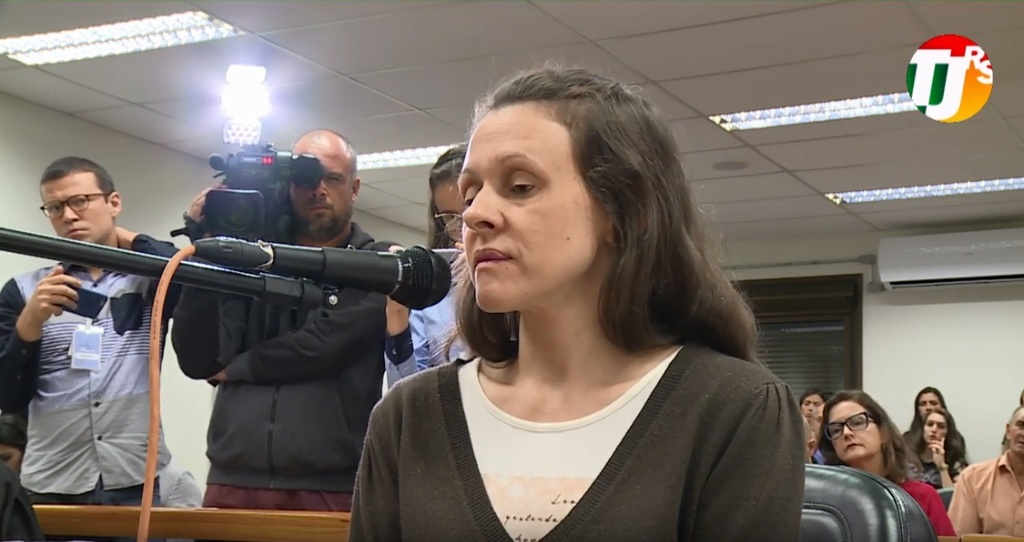 título imagem Justiça nega pela segunda vez pedido de prisão domiciliar a Graciele Ugulini, condenada pela morte do menino Bernardo
