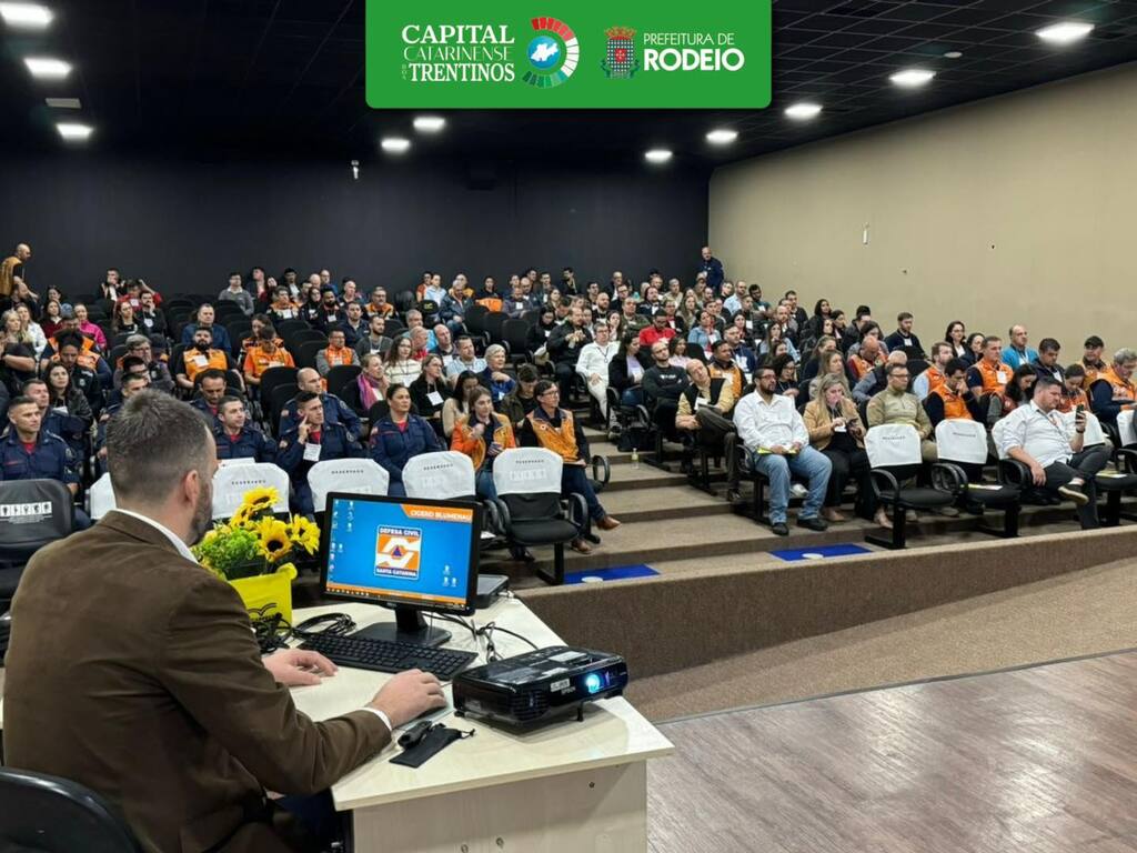 Coordenadoria de Defesa Civil Municipal participa do de 2º Fórum Regional  Proteção e Defesa Civil do Vale do Itajaí