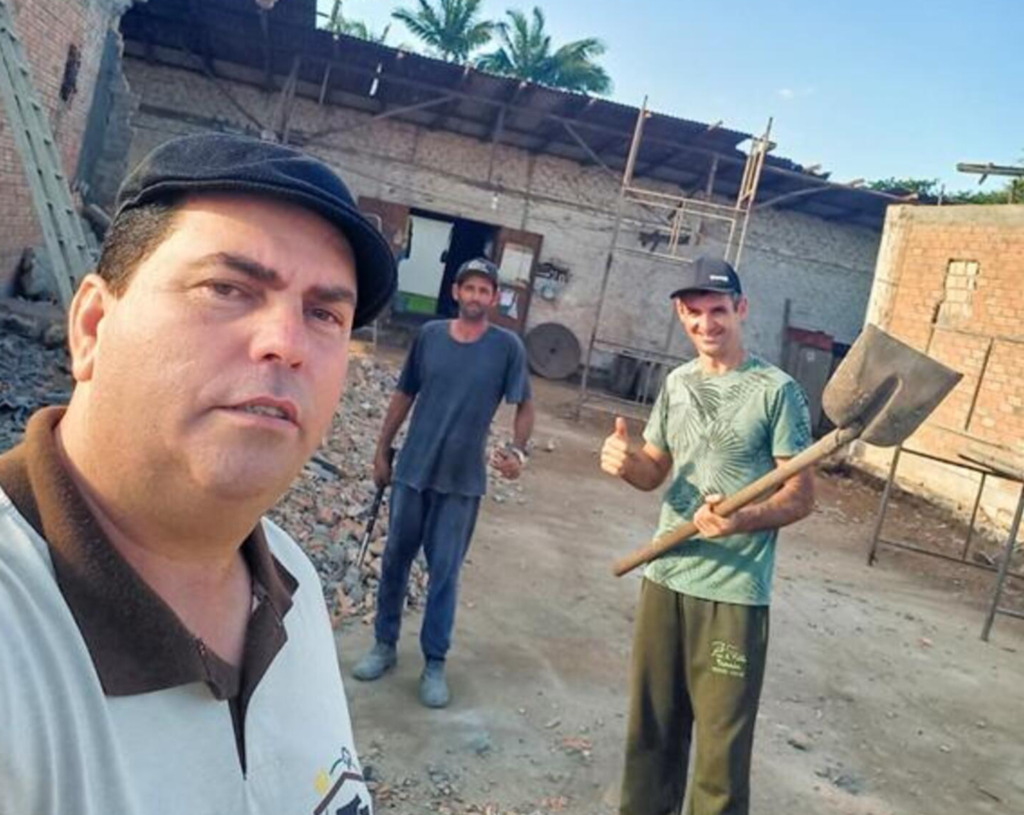 COOPERGADOSUL AUXILIA NAS MELHORIAS  DE PROPRIEDADES DOS ASSOCIADOS