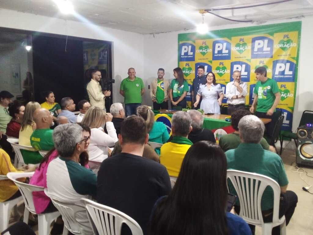 Anunciada pelo deputado Zucco, vereadora Roberta Leitão representará o PL na disputa à prefeitura