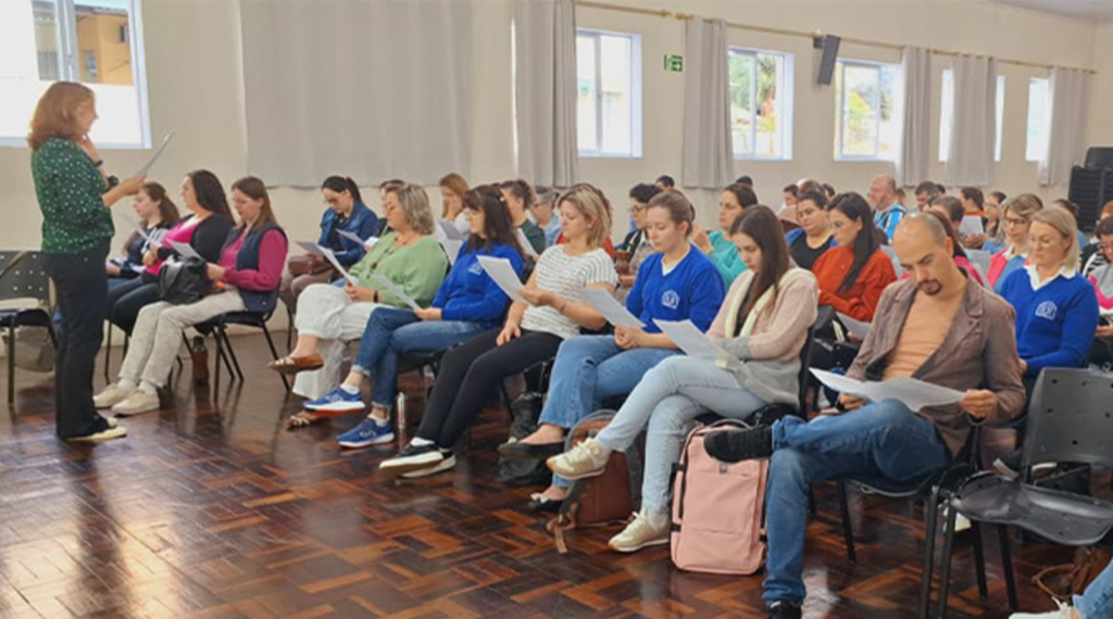  Bullying e saúde mental nas escolas é tema na formação de professores