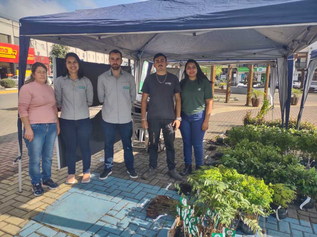 Ação do Meio Ambiente distribuiu mais de 4 mil mudas de árvores em Otacílio Costa