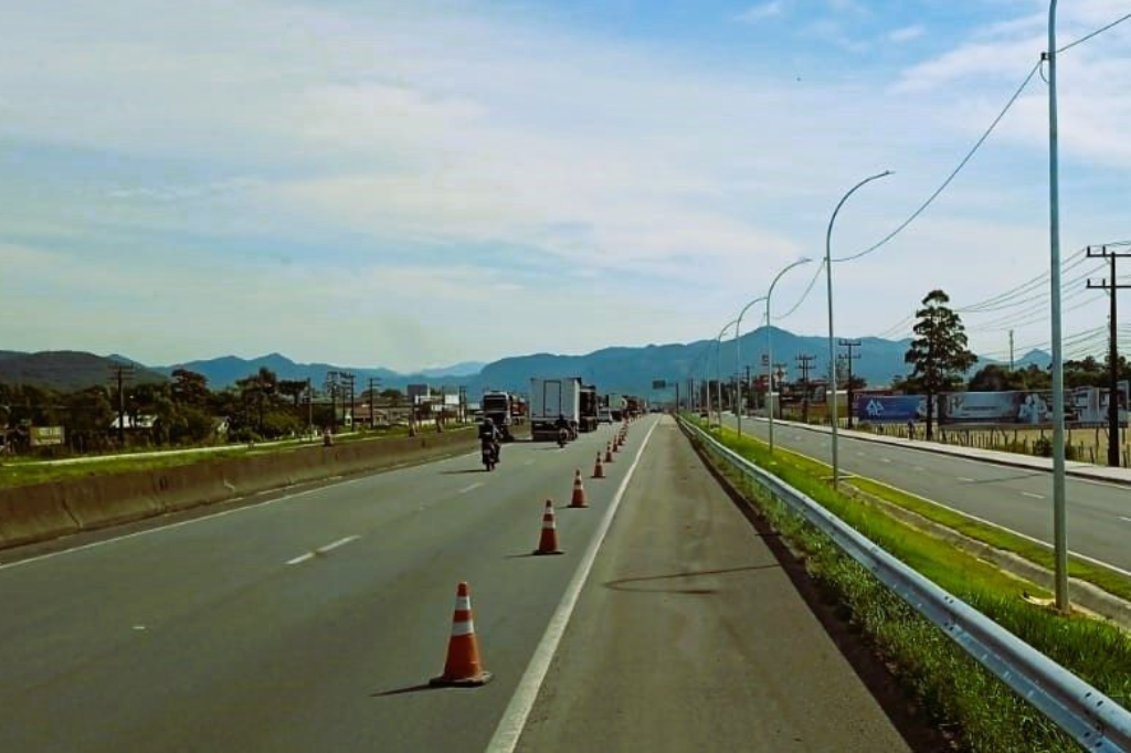 (Imagem CCR ViaCosteira) - CCR compartilha cronograma de obras; confira os pontos de interdição de pista