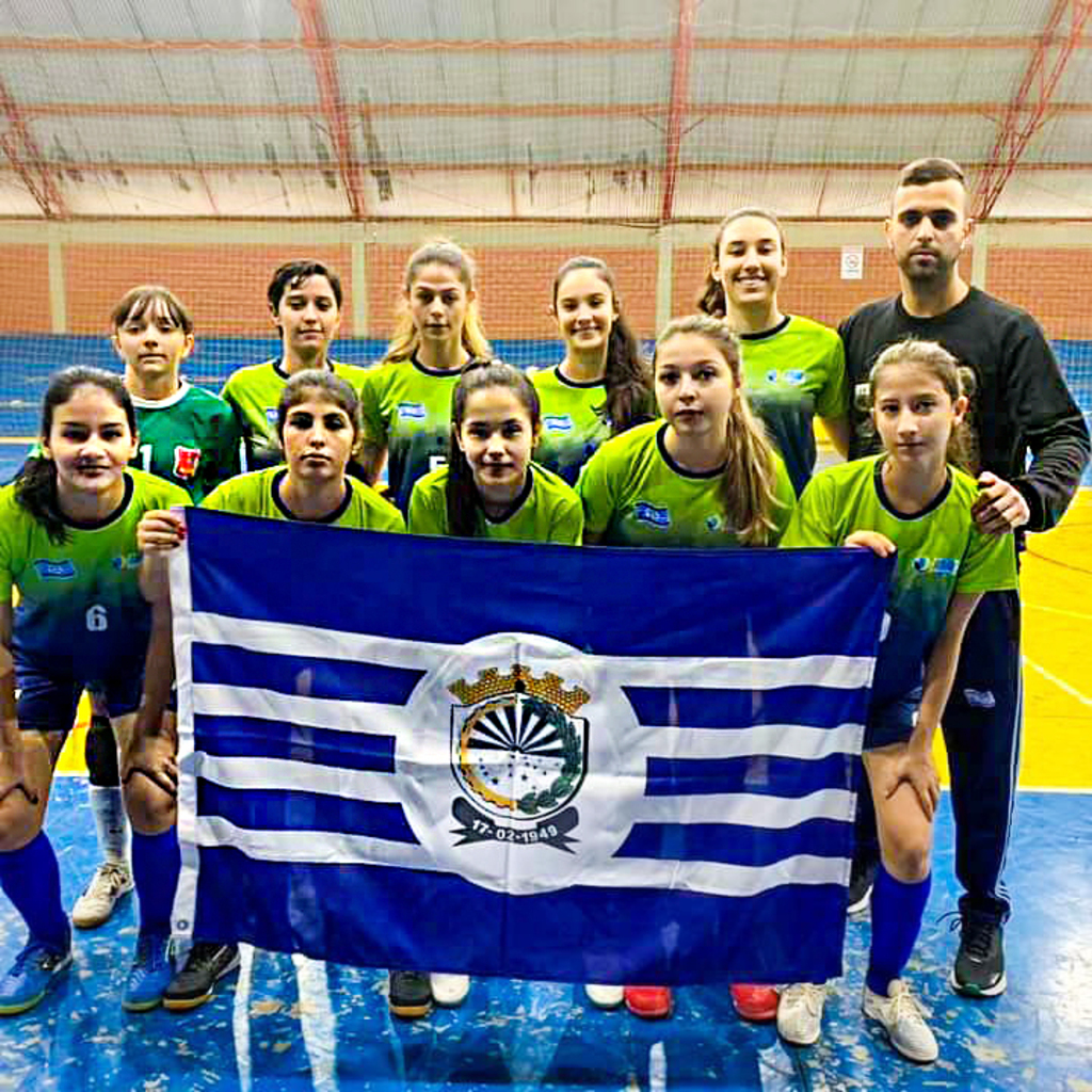 Equipe de Futsal Feminino Sub 18 da FME Capinzal Conquista Vaga na Fase Estadual dos Joguinhos Abertos de Santa Catarina
