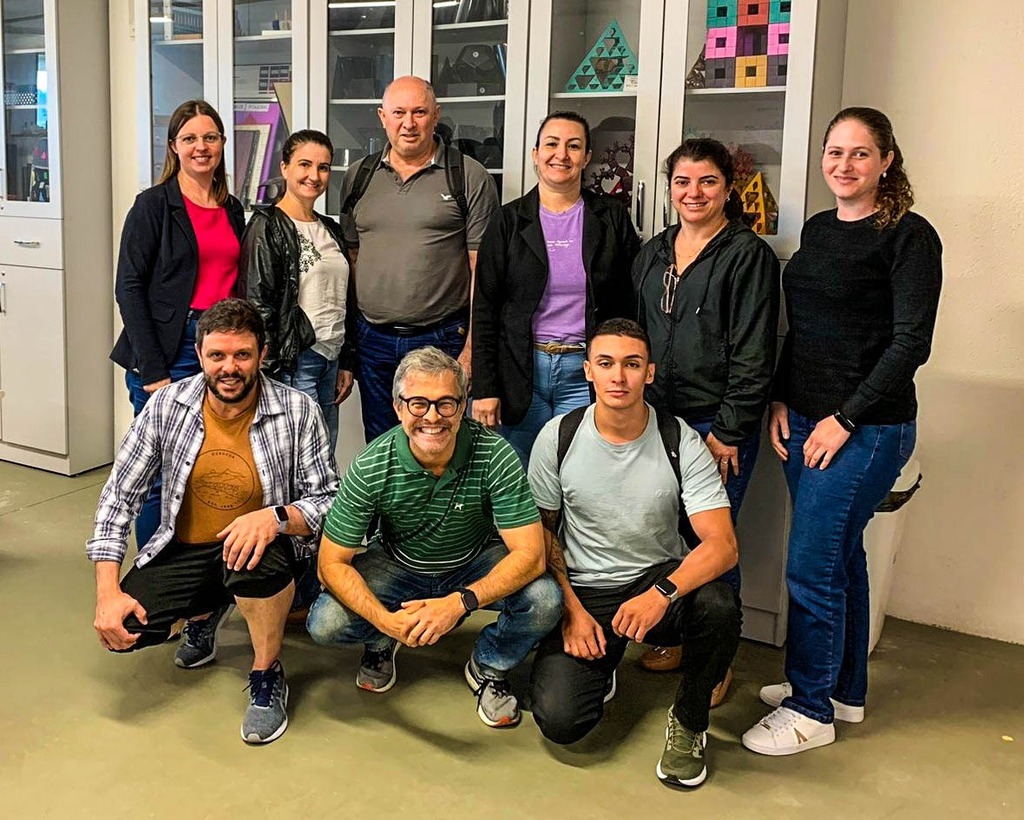 Professores de Matemática de Capinzal participam de formação continuada na UFSC de Blumenau-SC