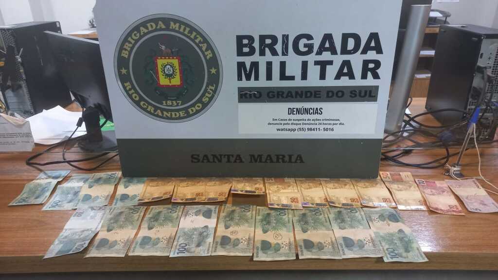 Adolescente é apreendido pela Brigada Militar com R$ 900 em notas falsas em Santa Maria