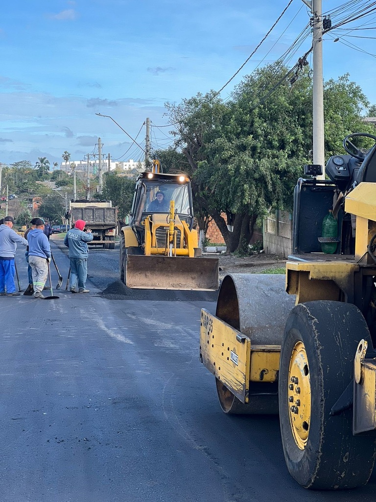 Prefeitura entrega asfaltamento no bairro Cidade Nova