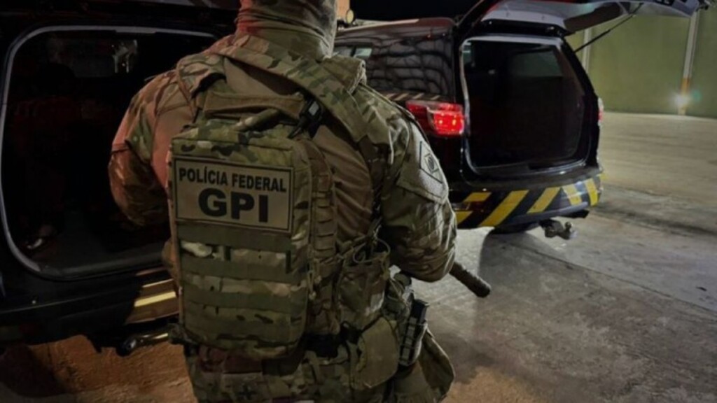 Divulgação/PF - Investigações seguem em andamento para a identificação de outros envolvidos no assalto.