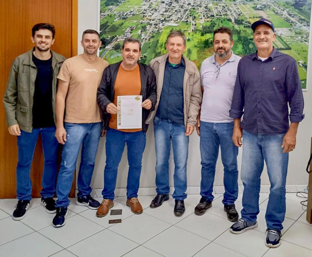 PREFEITO ALMIDES ASSINA ORDEM DE SERVIÇO PARA INÍCIO DAS OBRAS EM NOVO HORIZONTE, SANTA ROSA DO SUL