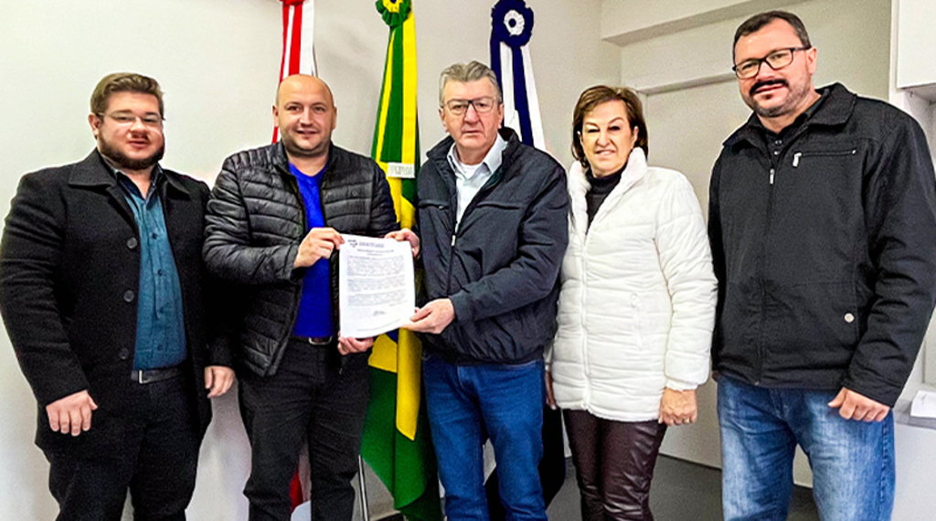 Prefeito Nilvo Dorini assina Termo de Fomento com Lions Clube Capinzal e Ouro