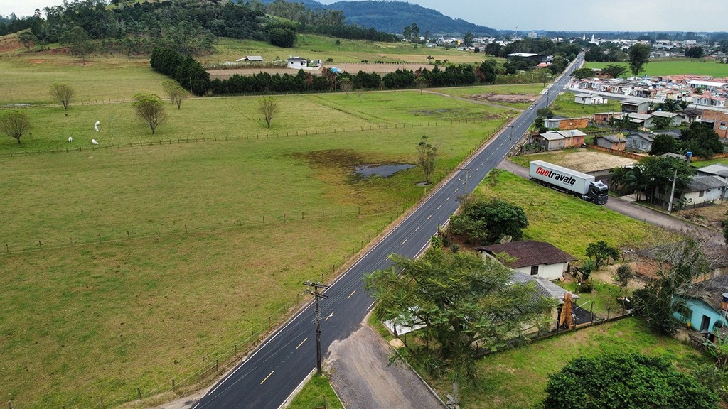 BELA VISTA/CENTRO É MAIS UMA RODOVIA MUNICIPAL TOTALMENTE PAVIMENTADA