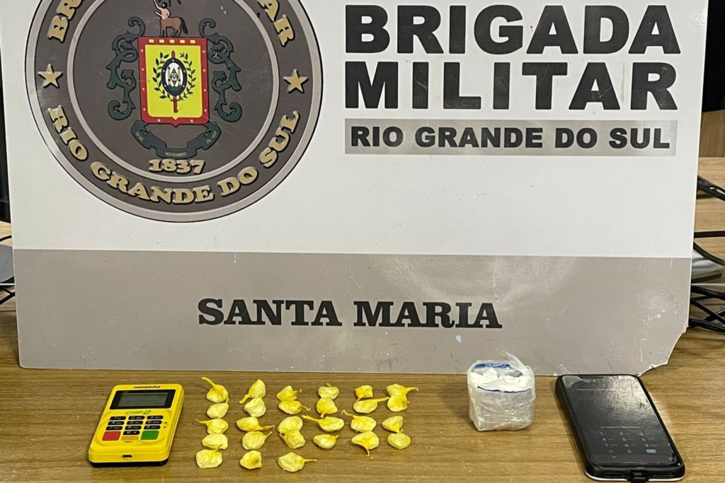 Homem é preso com porções de cocaína dentro de veículo em Santa Maria