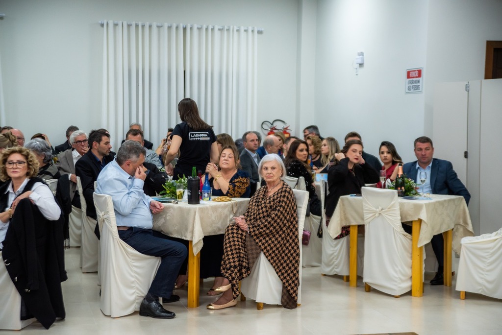 Ateneu Clube reinaugura sua sede social própria