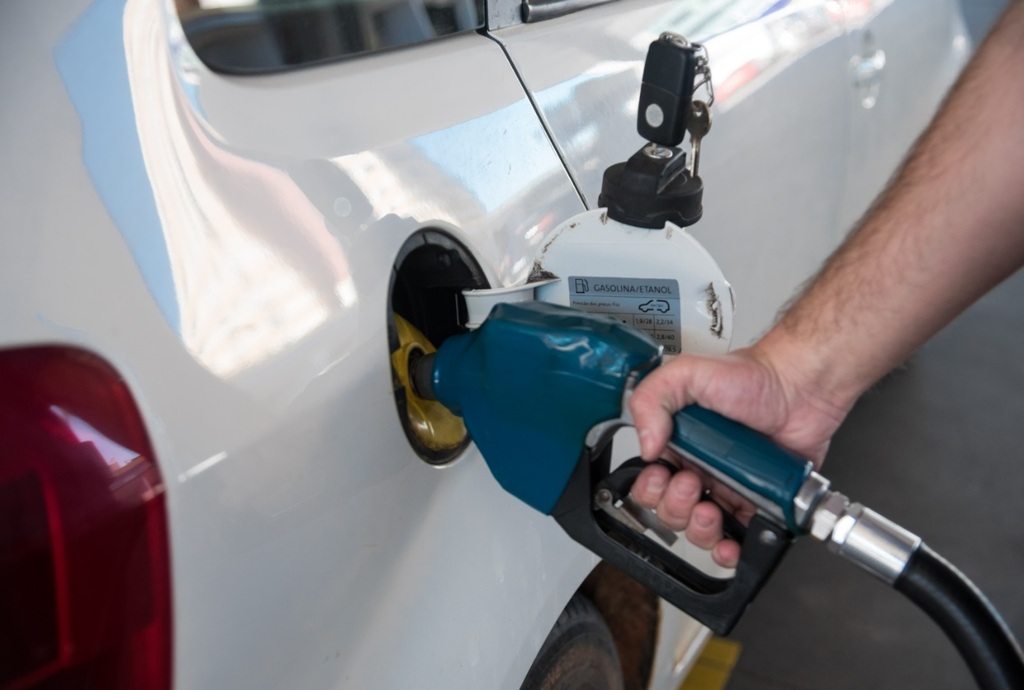 Maioria dos postos já subiu a gasolina em Santa Maria; veja novos preços