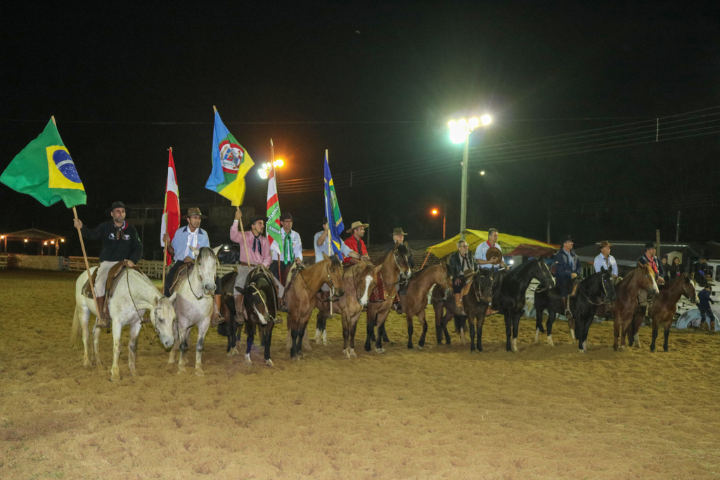 CTG PORTEIRA DO FAXINAL PROMOVE O XXXIX RODEIO CRIOULO NACIONAL E 2º RODEIO INTERNACIONAL